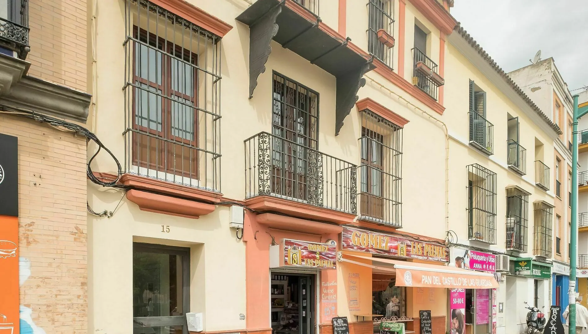 Activa Macarena Apartment Seville